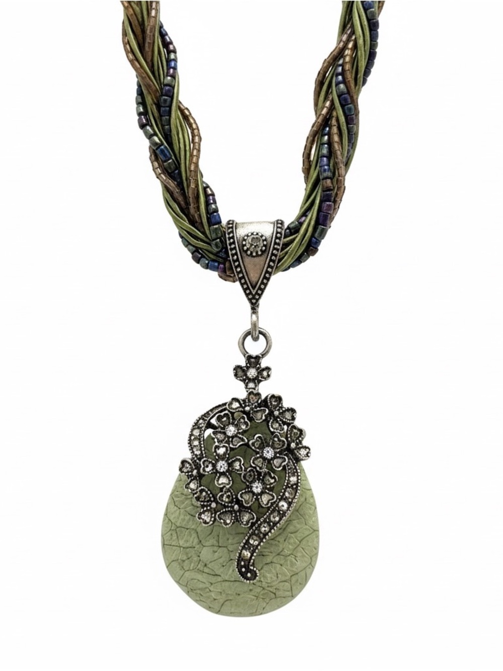 Vintage-Inspired Green Teardrop Pendant Necklace
